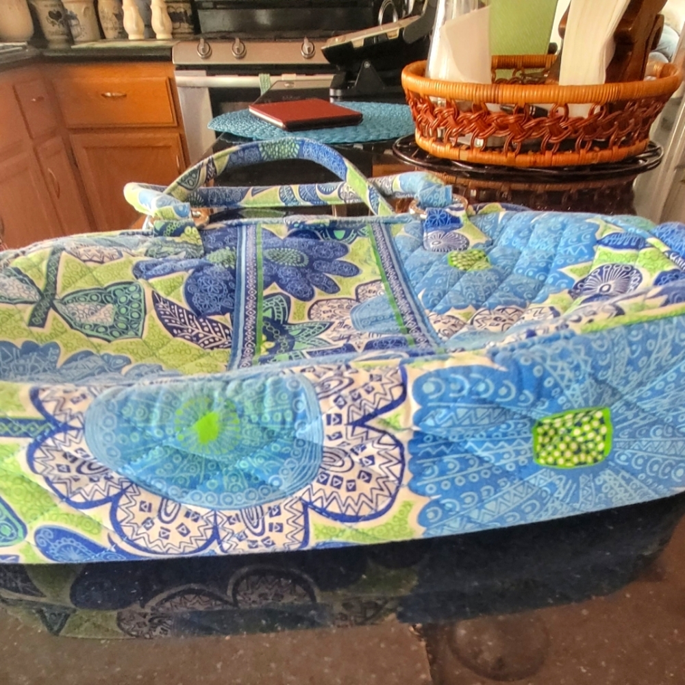 Vera Bradley Purse - Picture 4 of 4
